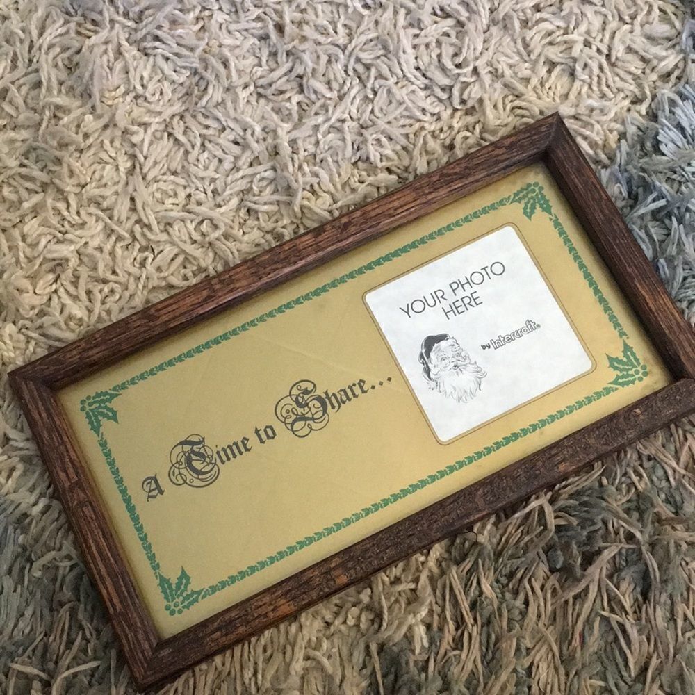 New VTG Christmas Frame Holds 3”X3” Photo
